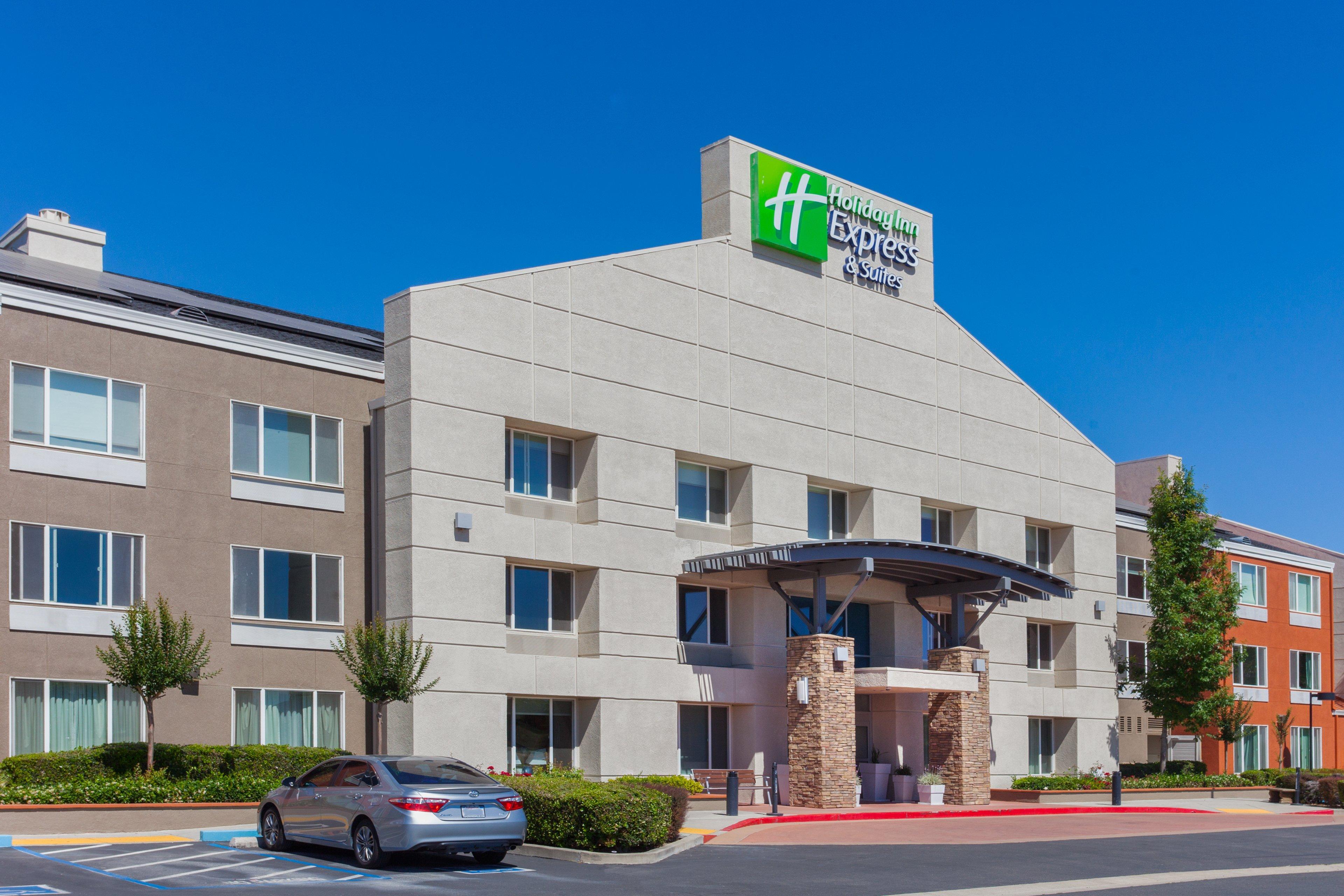 Holiday Inn Express Elk Grove West I-5 By Ihg Ngoại thất bức ảnh