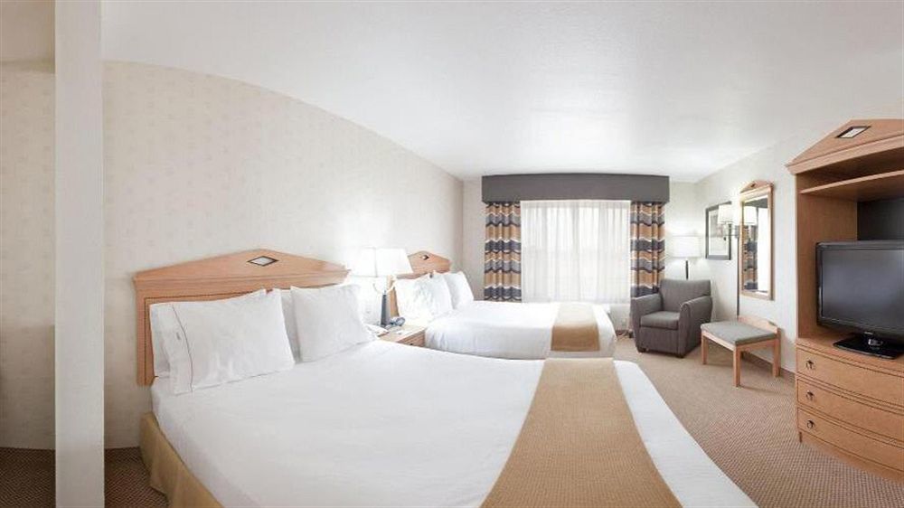 Holiday Inn Express Elk Grove West I-5 By Ihg Ngoại thất bức ảnh